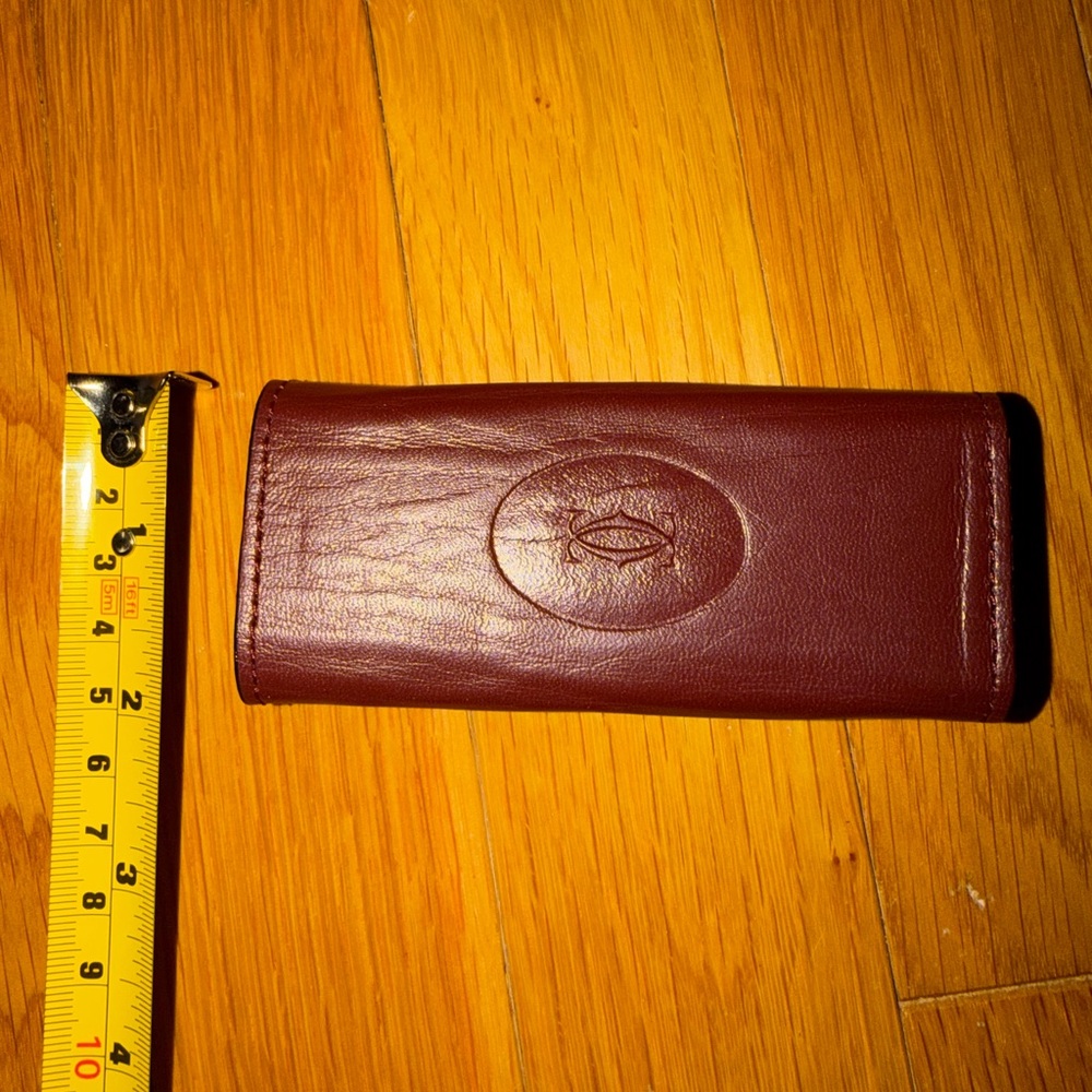 Authentic Cartier Pre-Loved Burgundy Leather 4-Key Ring Holder w/ Gold Hardware